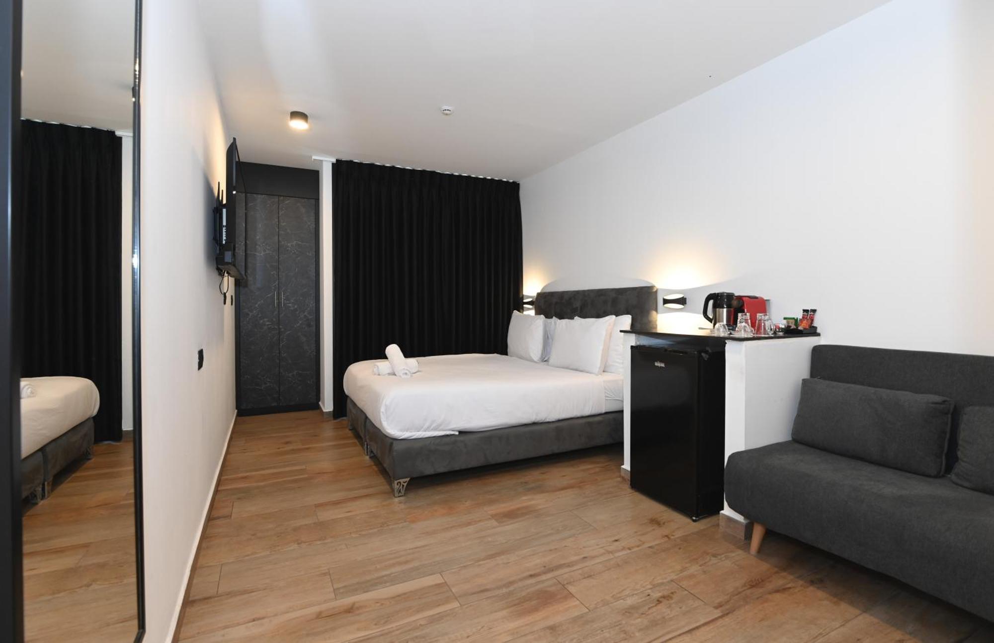 Selfie'S Boutique Hotel Tiberias Værelse billede